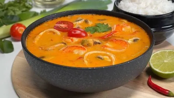 Hot Thai Tom Yum Soup
