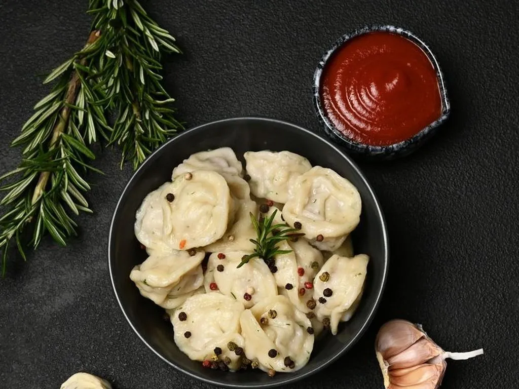 Chicken dumplings (pelmeni)